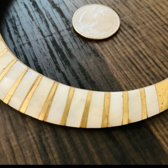 Mother of pearl - Picture 2 of 2